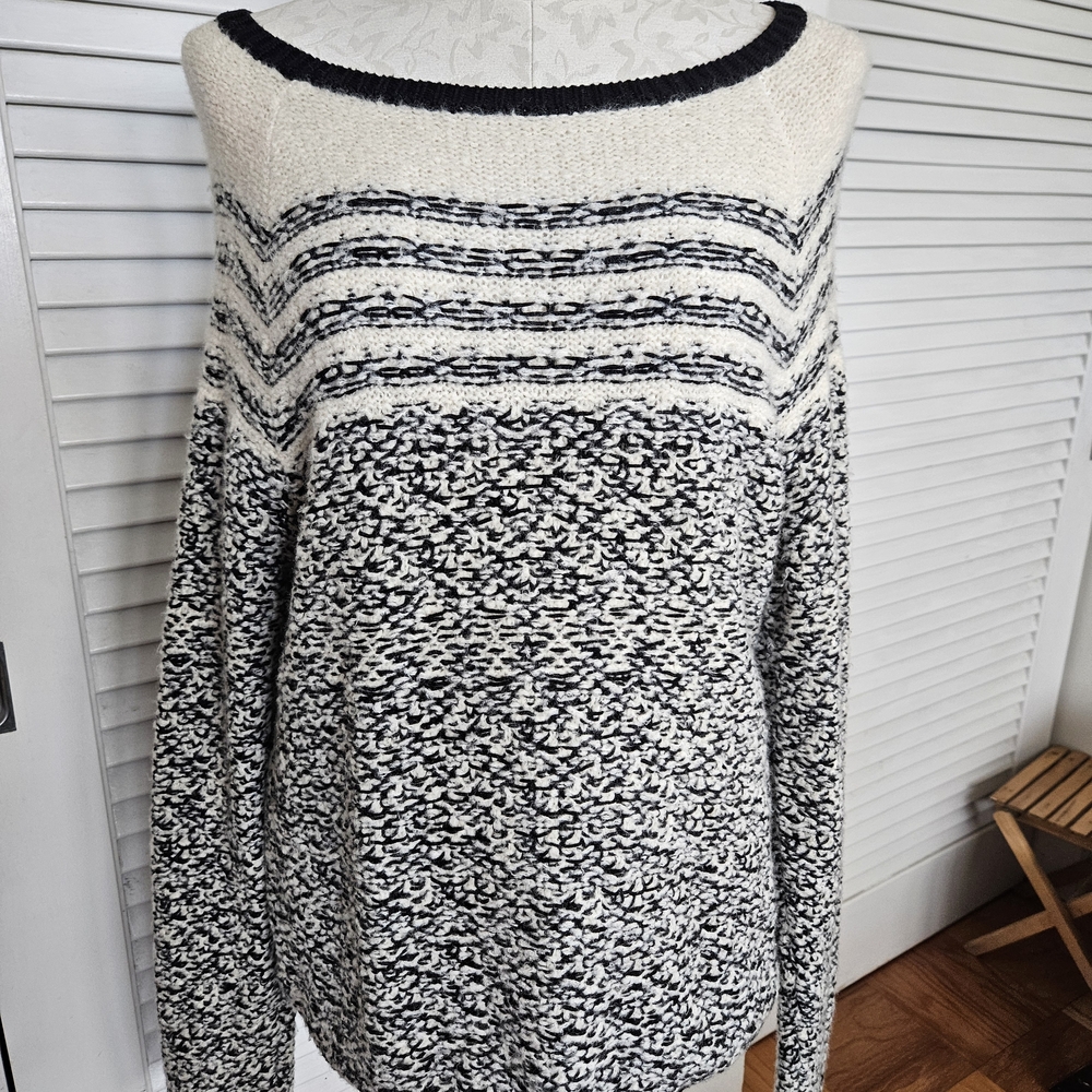 Lou & Grey Black and Cream Patterned Sweater